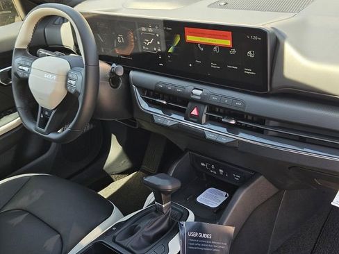 New 2026 Kia K4 GT-Line image 9