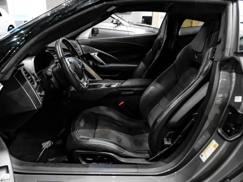 Used 2016 Chevrolet Corvette Stingray Coupe w/ 3LT Preferred Equipment Group RWD image 4