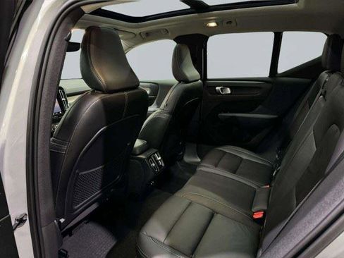 Used 2023 Volvo XC40 B5 Plus w/ Driver Assist Package AWD/4WD image 44