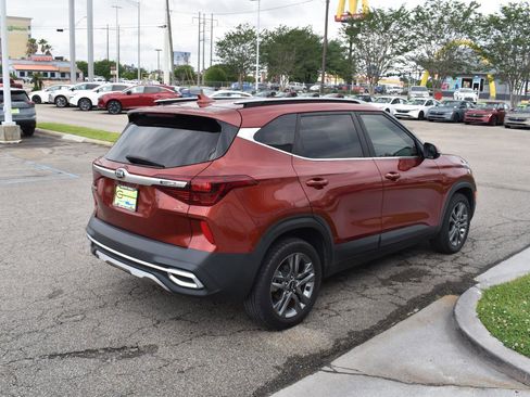 Used 2021 Kia Seltos S FWD image 10