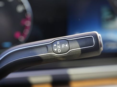 Used 2024 Mercedes-Benz GLS 580 4MATIC image 57