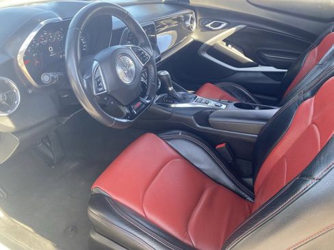 Used 2018 Chevrolet Camaro SS image 19