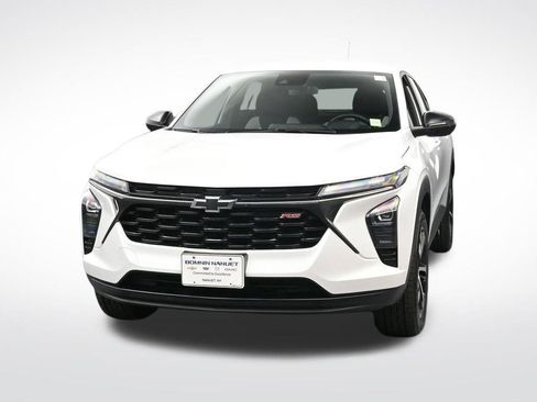 Used 2024 Chevrolet Trax RS FWD image 8