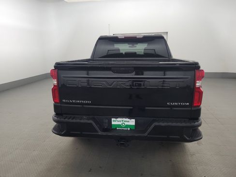 Used 2022 Chevrolet Silverado 1500 Custom AWD/4WD image 7