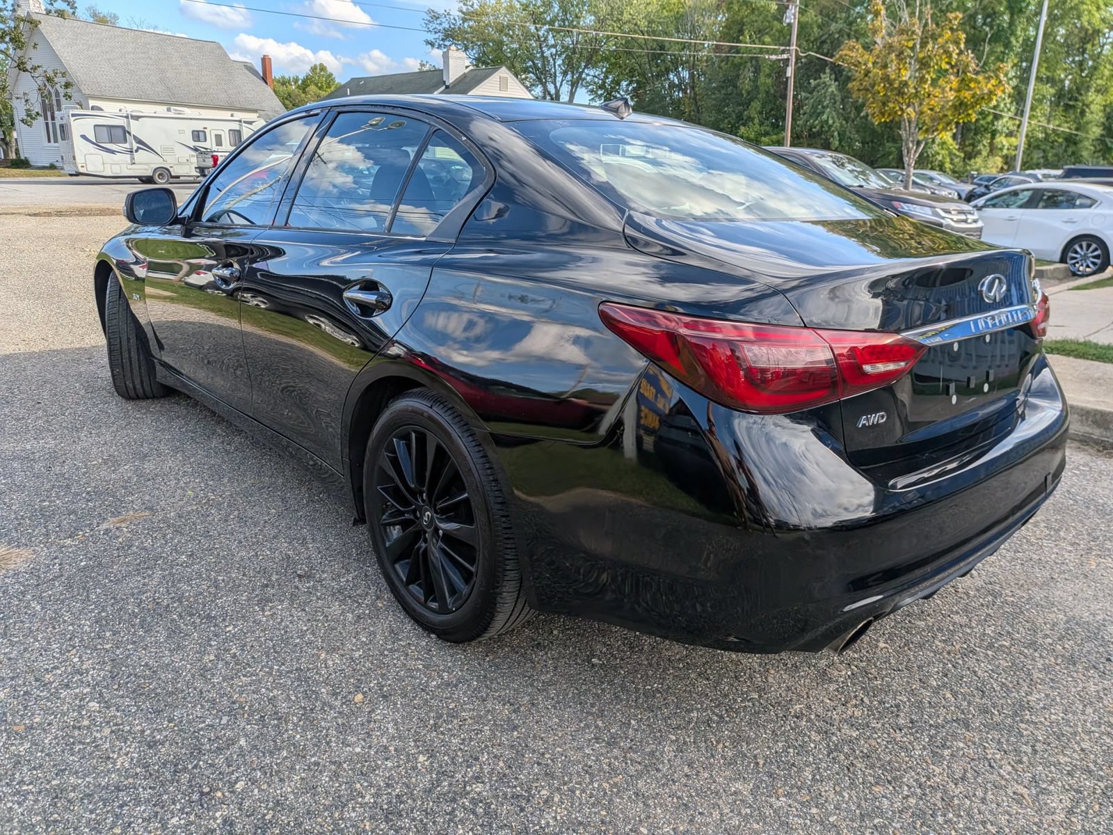 Used 2019 INFINITI Q50 Luxe AWD/4WD image 4