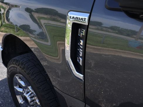 Used 2019 Ford F250 Lariat w/ Lariat Ultimate Package AWD/4WD image 18