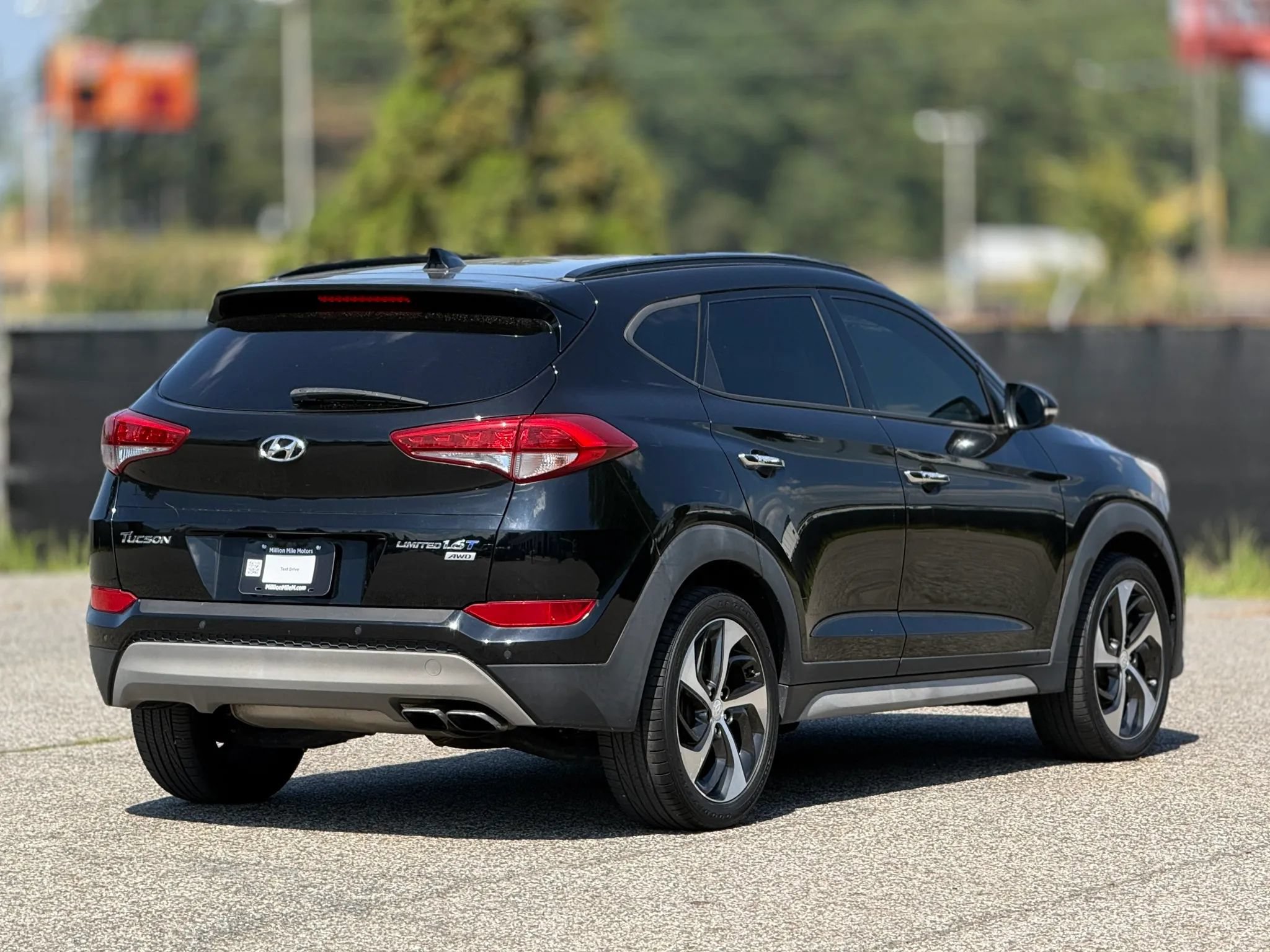 Used 2017 Hyundai Tucson Limited w/ Limited Ultimate Package 03 AWD/4WD image 9