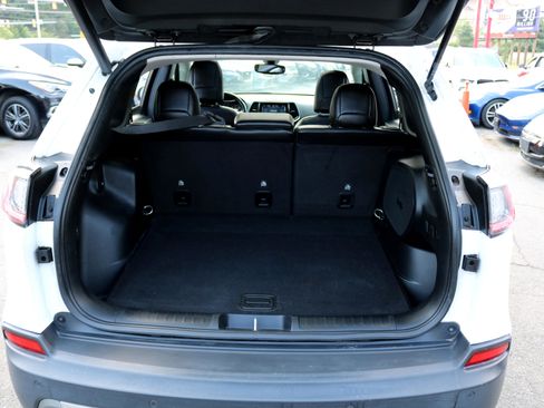 Used 2020 Jeep Cherokee Limited image 29