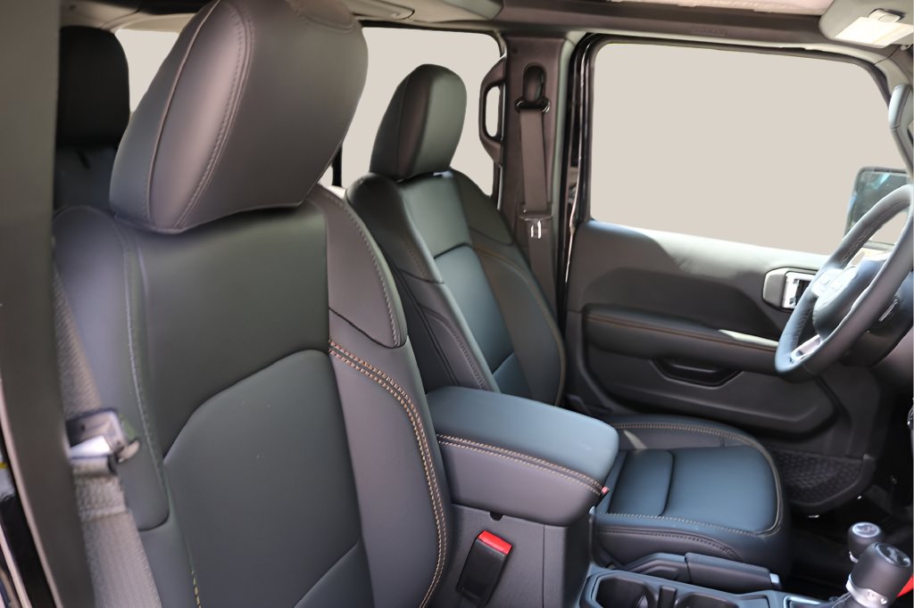 New 2026 Jeep Wrangler Unlimited Sahara AWD/4WD image 22