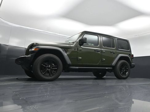 Used 2021 Jeep Wrangler Unlimited Sport AWD/4WD image 43