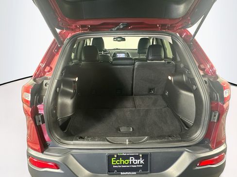 Used 2014 Jeep Cherokee Limited FWD image 27
