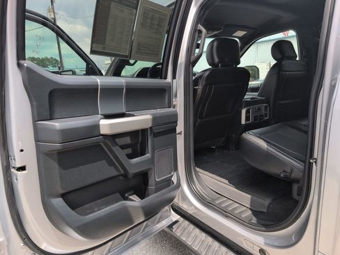 Used 2020 Ford F150 Lariat RWD image 12