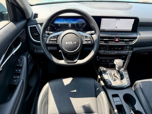 Certified 2024 Kia Seltos SX w/ SX Sunroof Package AWD/4WD image 33