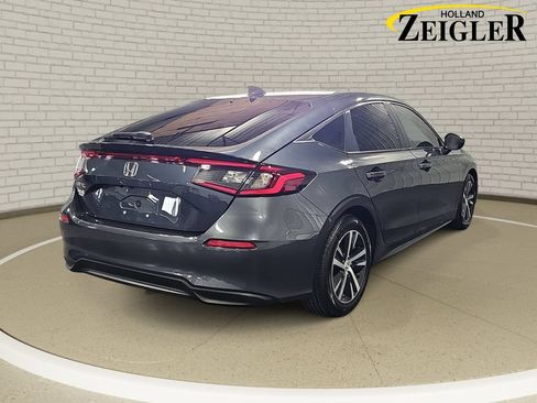 Used 2023 Honda Civic LX image 5