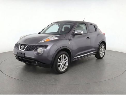 Used 2011 Nissan Juke SV w/ Chrome Pkg FWD image 3