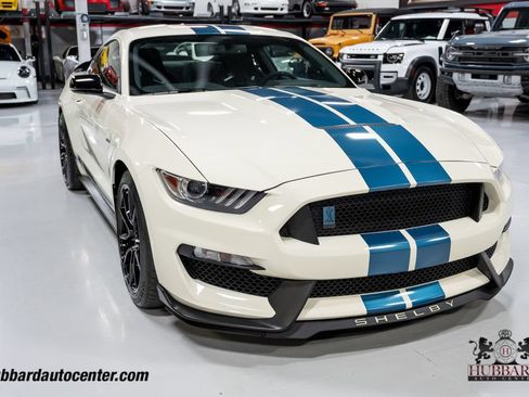Used 2020 Ford Mustang Shelby GT350 w/ Technology Package RWD image 11