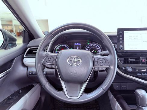 Used 2022 Toyota Camry SE w/ Audio Upgrade Package FWD image 19