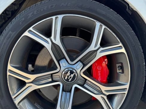 Used 2020 Kia Stinger GT image 32