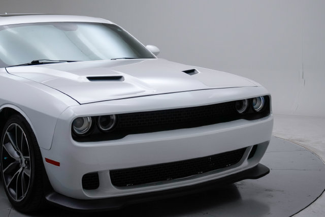 Used 2017 Dodge Challenger R/T Scat Pack w/ Leather Interior Group RWD image 10