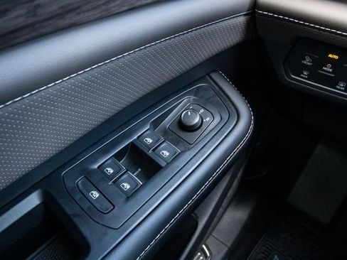 New 2026 Volkswagen Atlas SEL image 14