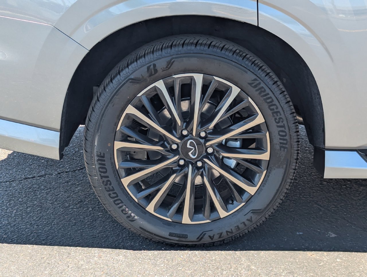 Certified 2026 INFINITI QX80 Autograph AWD/4WD image 9
