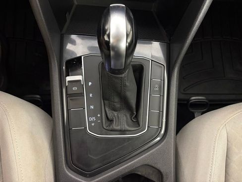 Used 2020 Volkswagen Tiguan S FWD image 26