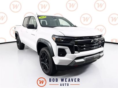 Used 2024 Chevrolet Colorado Z71 w/ Z71 Convenience Package 2
