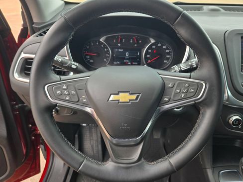 Used 2024 Chevrolet Equinox LT w/ LPO, Floor Liner Package FWD image 11