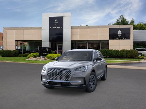 New 2024 Lincoln Corsair AWD w/ Equipment Group 101A image 3