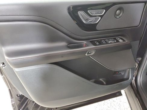 Certified 2023 Lincoln Aviator Reserve w/ Jet Package RWD image 19