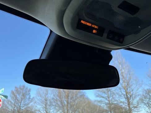 Used 2024 Chevrolet Trax ACTIV w/ Sunroof Package image 40