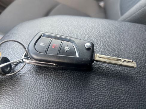 Used 2025 Toyota RAV4 LE image 22