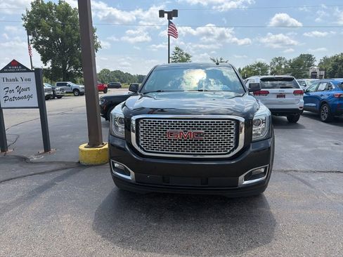 Used 2016 GMC Yukon SLE w/ Convenience Package AWD/4WD image 9