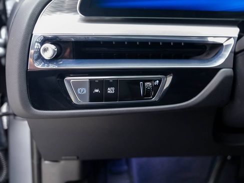 Used 2024 Cadillac Lyriq Sport AWD/4WD image 21
