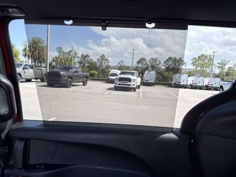 New 2027 Chrysler Pacifica Limited FWD image 36