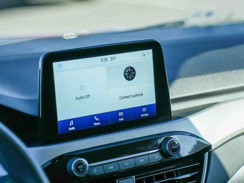 Used 2022 Ford Escape SE image 25