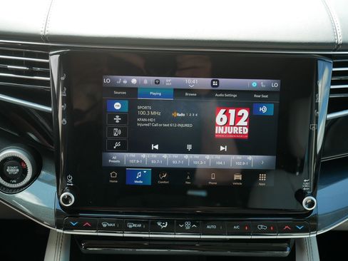 Used 2022 Jeep Wagoneer Series I w/ Convenience Group I AWD/4WD image 22