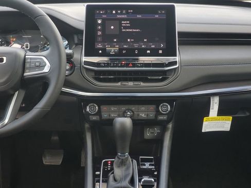 New 2026 Jeep Compass Limited image 17