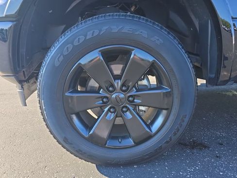 Used 2018 Ford F150 XLT w/ Equipment Group 302A Luxury AWD/4WD image 9