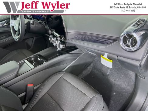New 2025 Chevrolet Blazer EV LT w/ Midnight/Sport Edition image 21