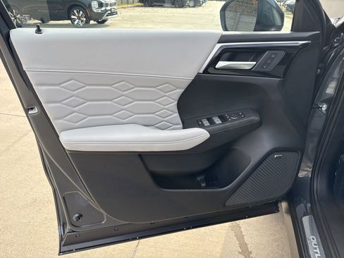 New 2026 Mitsubishi Outlander SEL AWD/4WD image 5