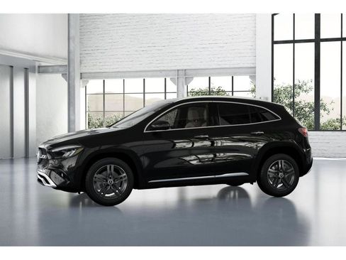 New 2026 Mercedes-Benz GLA 250 4MATIC image 36