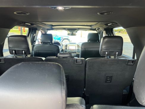 Used 2020 Ford Expedition XLT w/ Equipment Group 202A image 8