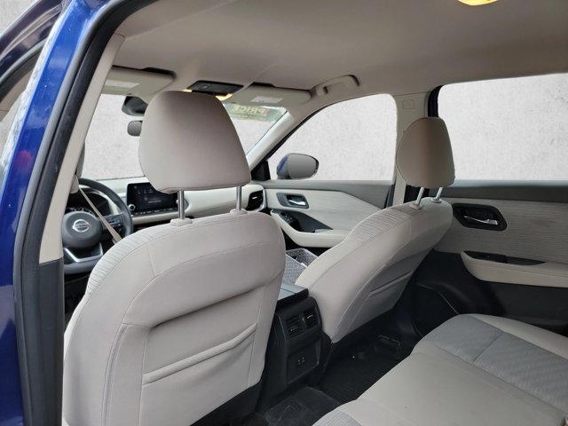 Used 2021 Nissan Rogue SV FWD image 18