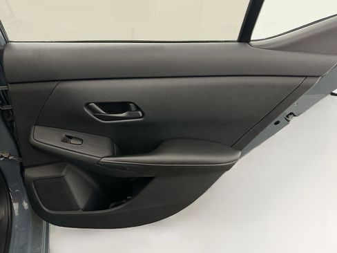 Used 2024 Nissan Sentra SV image 30