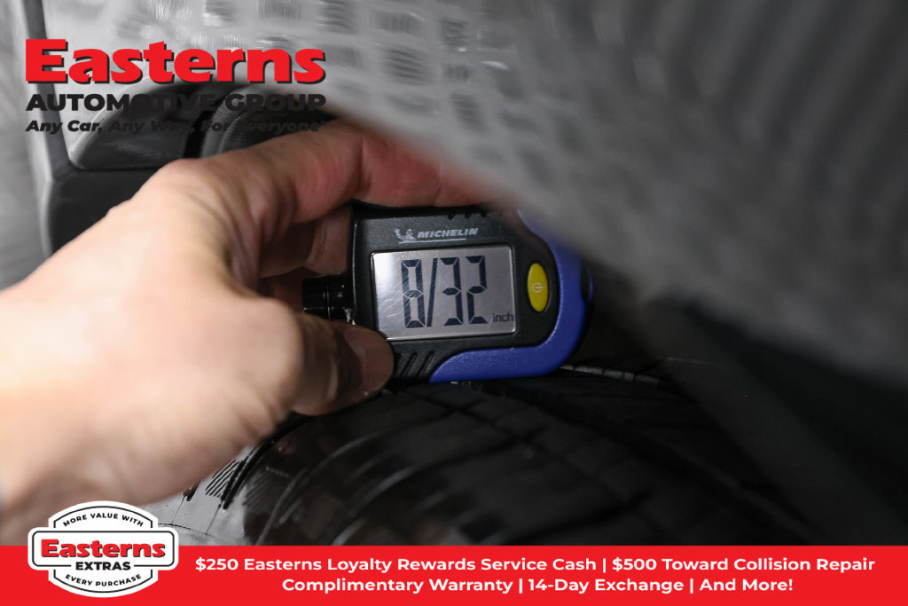 Used 2024 Chevrolet Equinox EV LT w/ LPO, All-Weather Mat Package FWD image 26