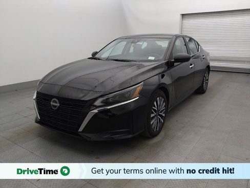 Used 2024 Nissan Altima 2.5 SV image 1