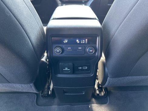 Used 2023 GMC Acadia SLE w/ Infotainment Package AWD/4WD image 38