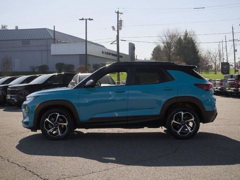 Used 2022 Chevrolet TrailBlazer RS w/ Technology Package FWD image 7