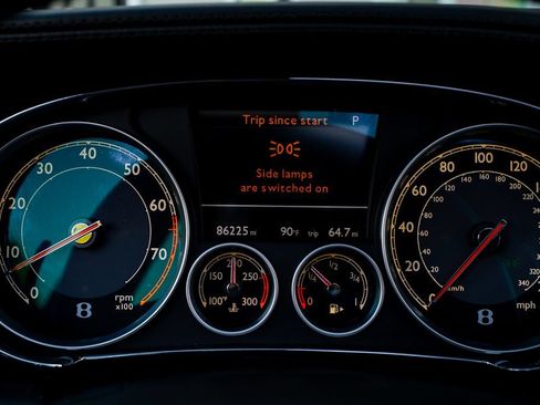 Used 2015 Bentley Flying Spur V8 AWD/4WD image 25